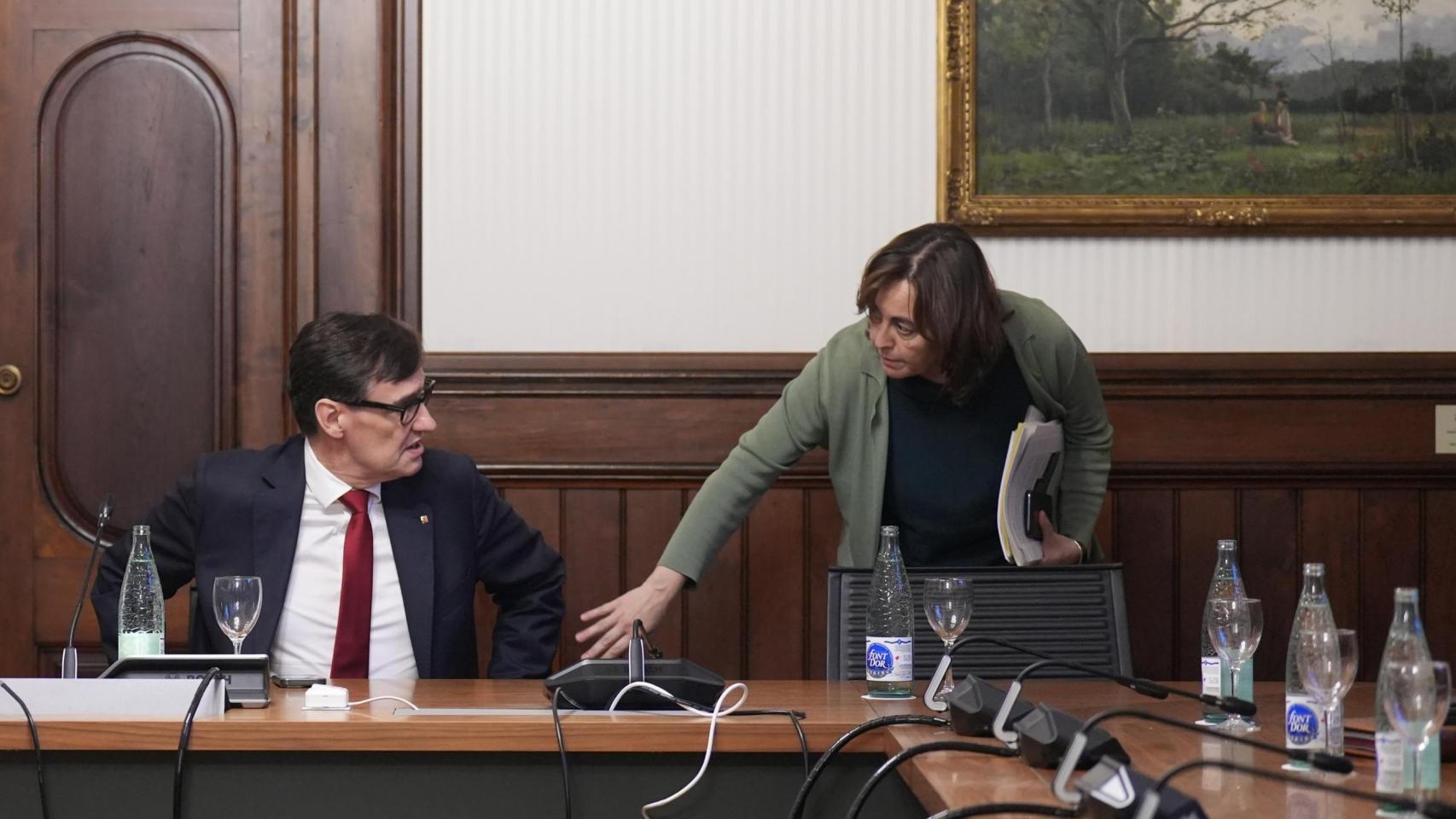 El 'presidente' de la Generalitat, Salvador Illa, y la 'consellera' Sílvia Paneque (imagen de archivo)