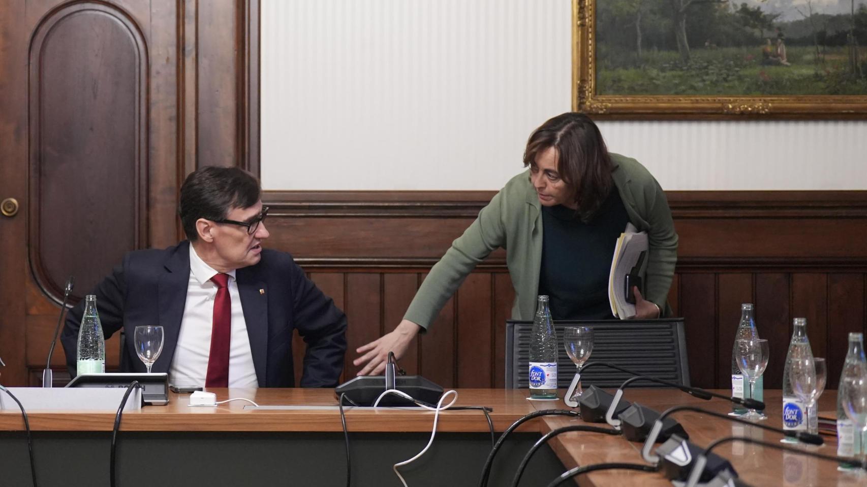 El 'presidente' de la Generalitat, Salvador Illa, y la 'consellera' Sílvia Paneque (imagen de archivo)