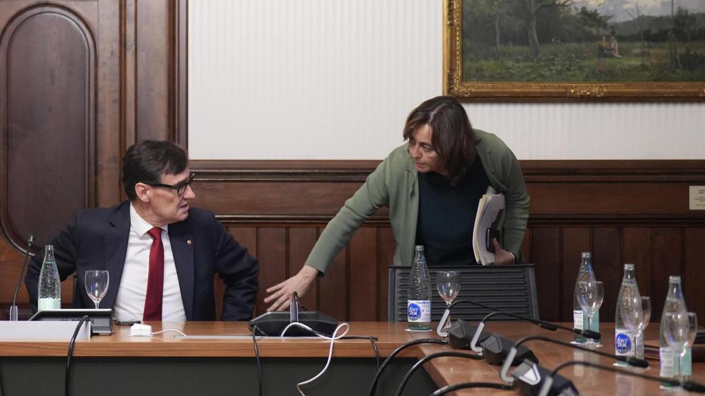 El 'presidente' de la Generalitat, Salvador Illa, y la 'consellera' Sílvia Paneque (imagen de archivo)