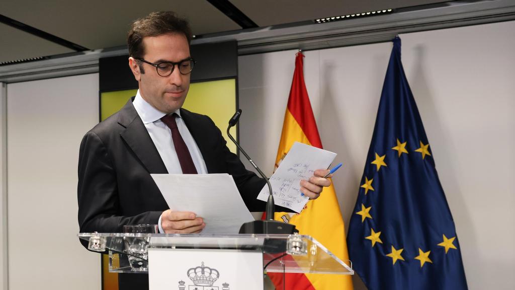 El ministro de Economía, Comercio y Empresa, Carlos Cuerpo, en la sede del Ministerio, a 16 de julio de 2025, en Madrid (España)