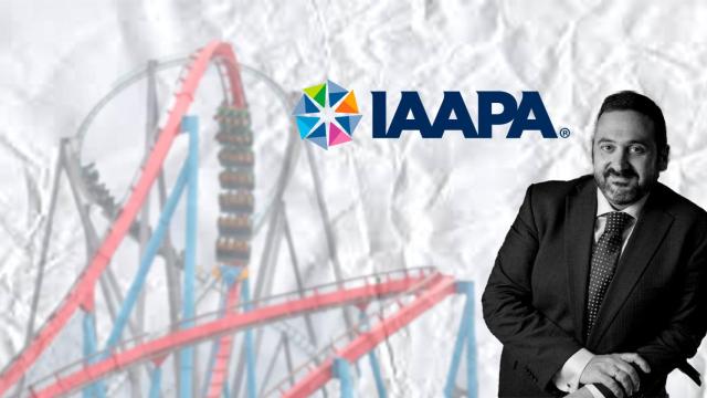 El Dragon Khan, el logo de la IAAPA y Alex Cruz