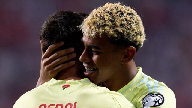 Lamine Yamal y Pedri en la victoria de España sobre Turquía en la clasificación del Mundial 2026