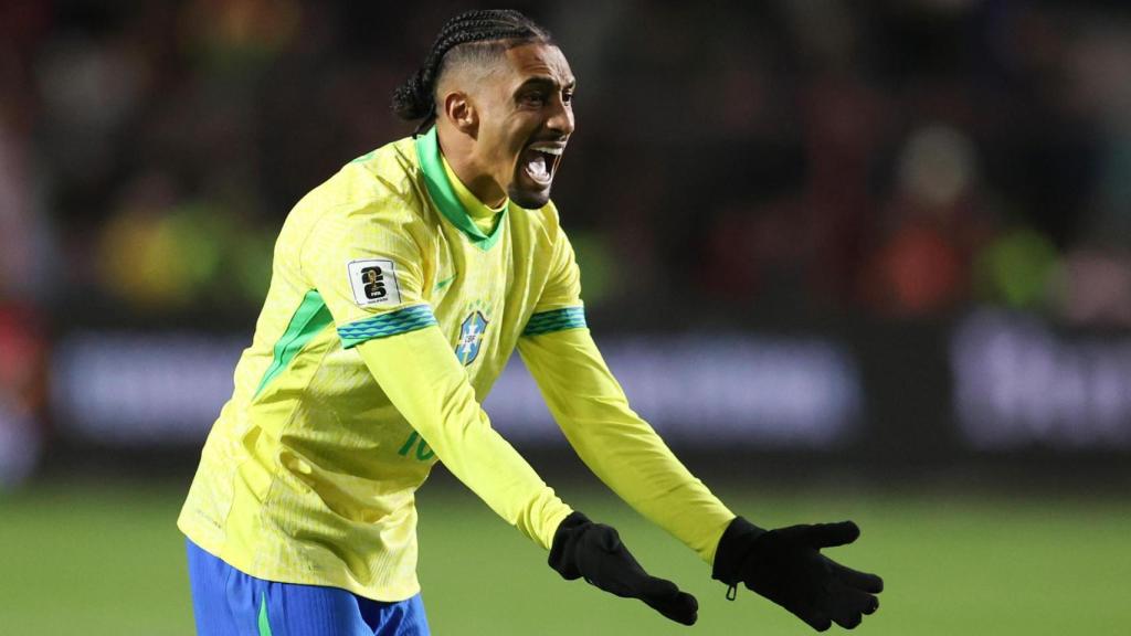 Raphinha se desespera en el partido entre Bolivia y Brasil
