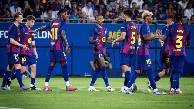 Los jugadores del Barça celebran un gol durante el Trofeo Joan Gamper en el Estadi Johan Cruyff