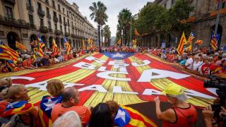Personas durante la manifestación convocada por la ANC en Barcelona