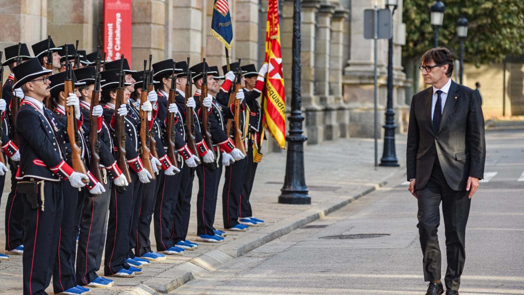 El presidente de la Generalitat, Salvador Illa, durante el acto de la izada de la senyera, a 10 de septiembre de 2025