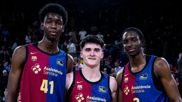 Sayon Keita, Raúl Villar y Dame Sarr en su debut con el primer equipo del Barça de basket