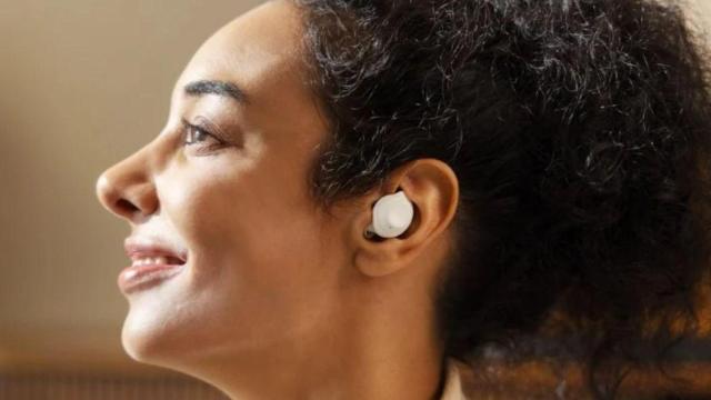 Amazon tira la casa por la ventana y rebaja a menos de 65€ estos auriculares inalámbricos Samsung