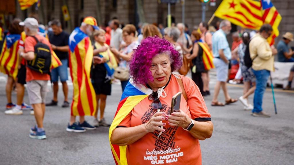 Varias personas durante la manifestación convocada por la ANC, a 11 de septiembre de 2025, en Barcelona