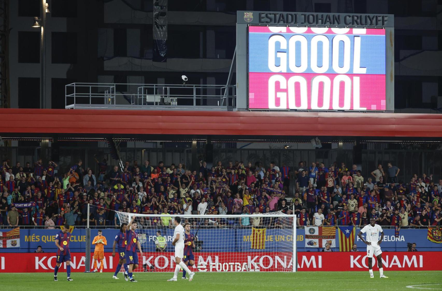 El Barça se dio un festín de goles ante el Valencia en el Johan Cruyff
