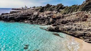 Es Caló Blanc, una de las calas más bonitas de Menorca