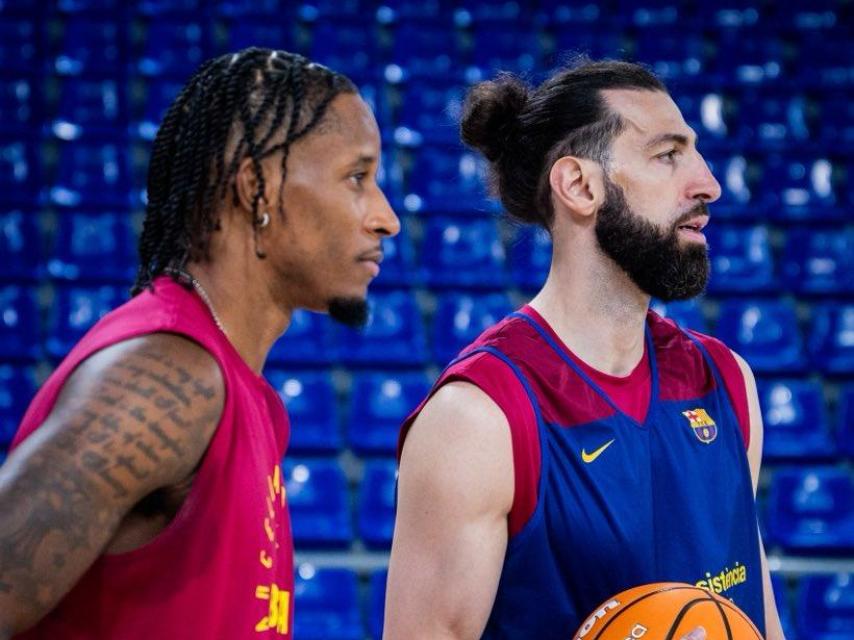 Tornike Shengelia y Will Clyburn en un entrenamiento del Barça de basket