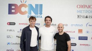 Xavier García, vicepresidente de Lideremos; Pepe Talavera, cofundador y CEO de Mundimoto; y Marc Coloma, CEO de Heura