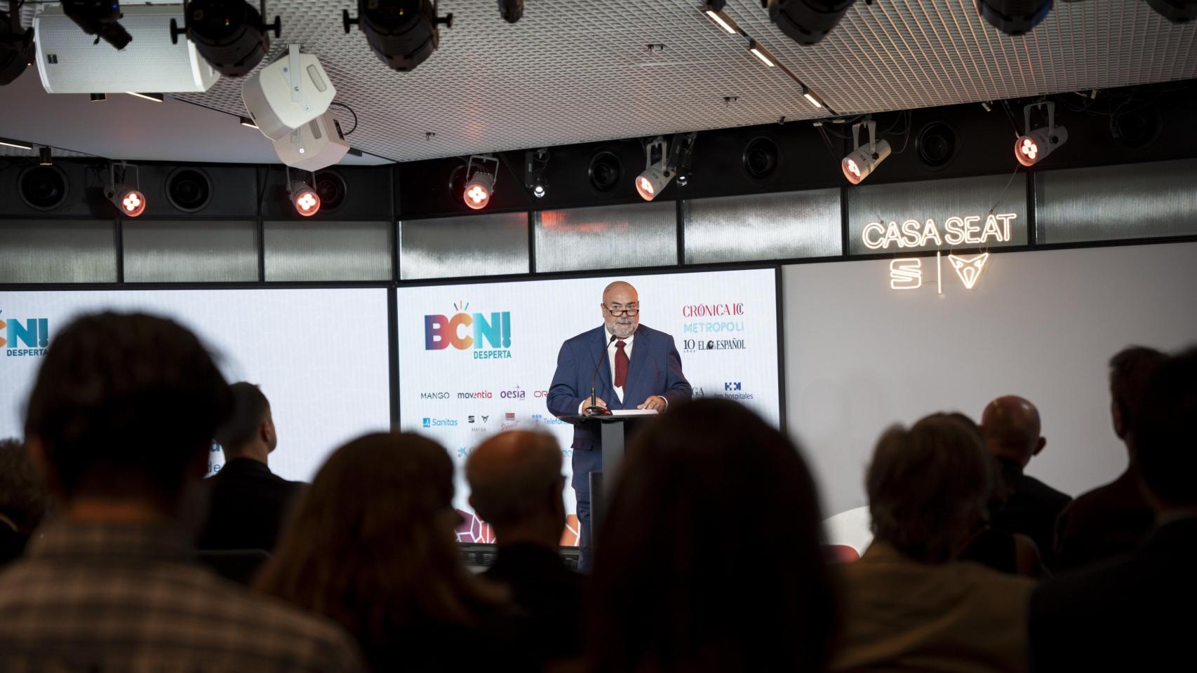 Xavier Salvador, en la inauguración del foro BCN Desperta!