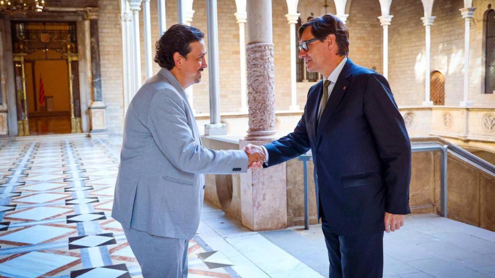 Simón Montero, presidente de la FAGIC, junto con Salvador Illa, presidente de la Generalitat de Cataluña