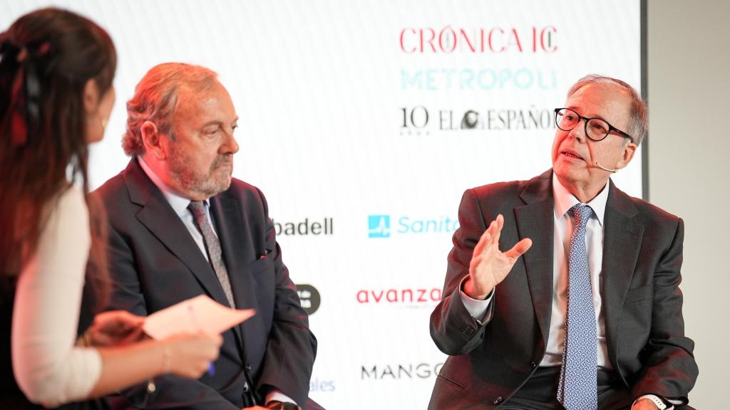 Míriam de Saint-Germain (Crónica Global), Josep Mateu (RACC) y Josep Mª Martí (Moventia)