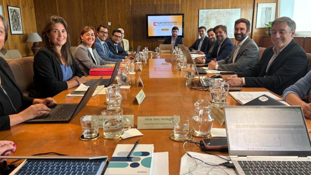 La 'consellera' Sílvia Paneque y el secretario de Estado de Energía, Joan Groizard, encabezan una reunión entre Generalitat y Gobierno en Madrid