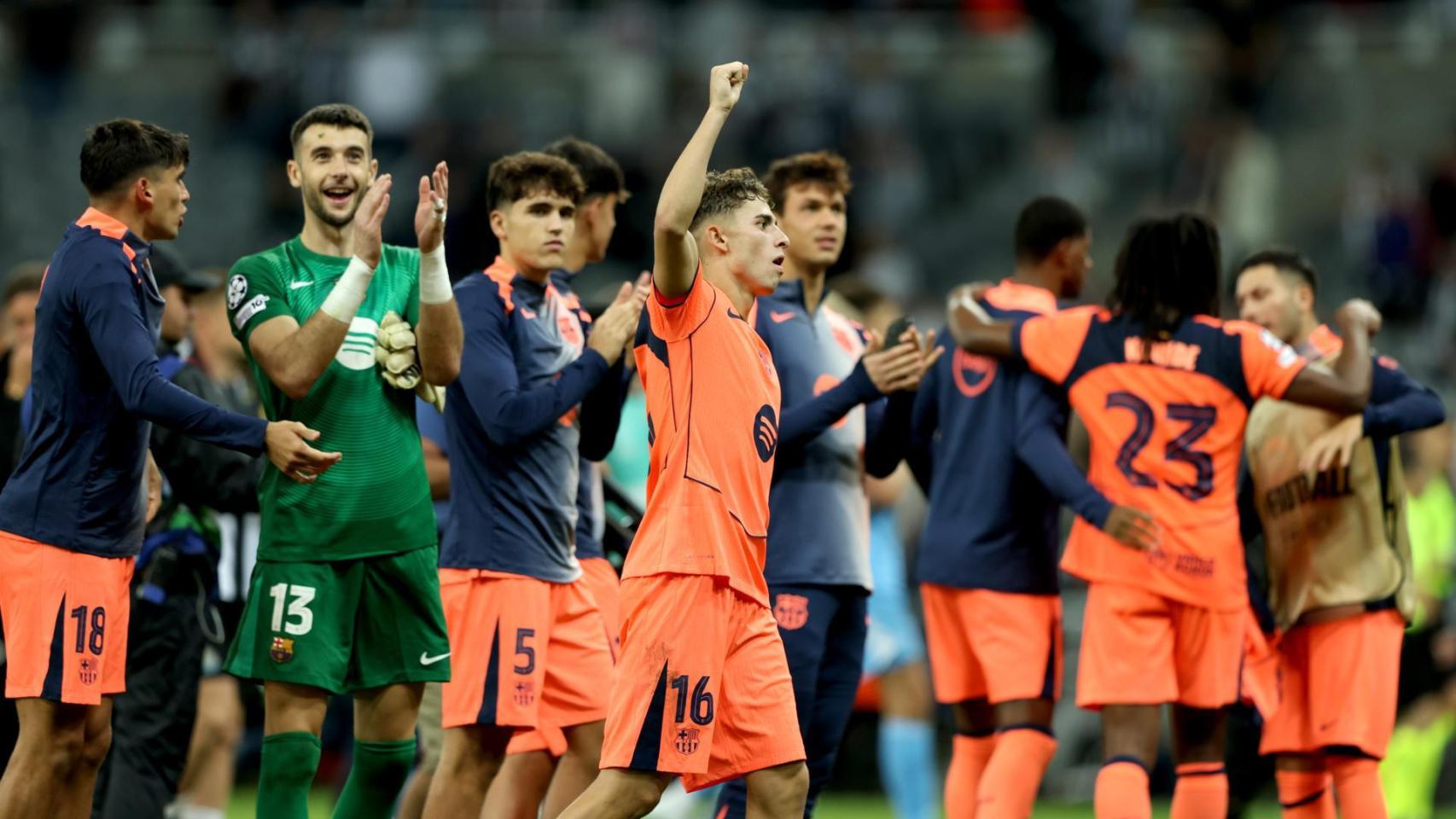 Celebración barcelonista tras su victoria en Newcastle