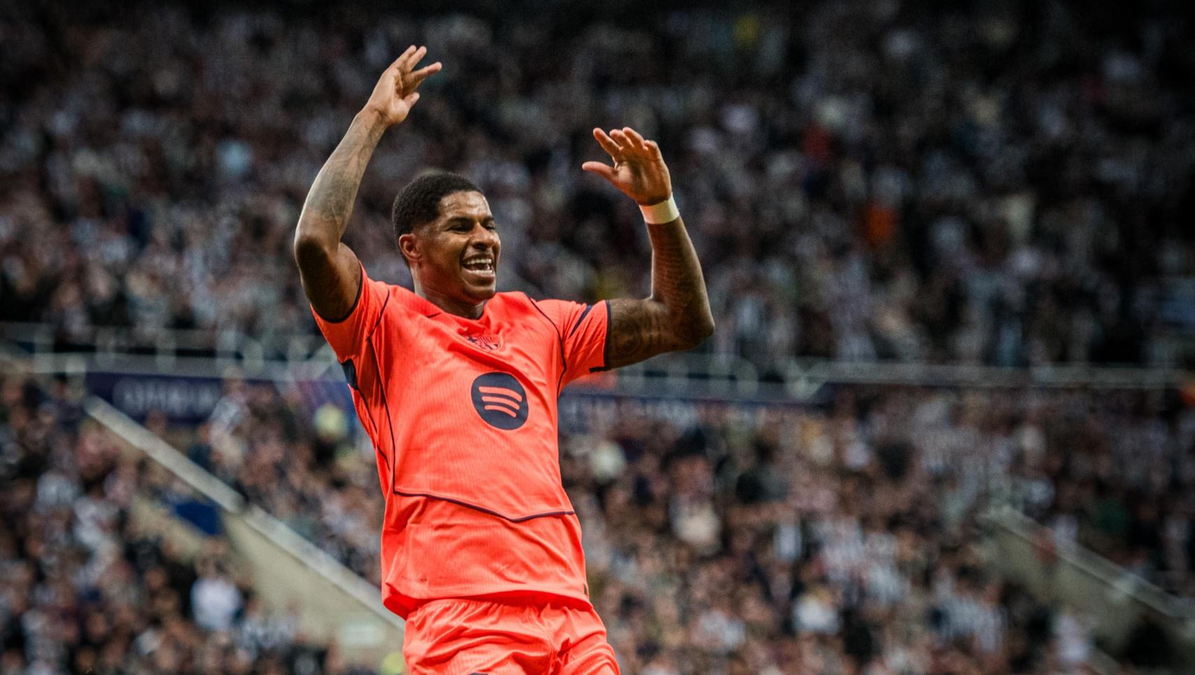 Marcus Rashford celebra su primer gol con la camiseta del Barça en Newcastle