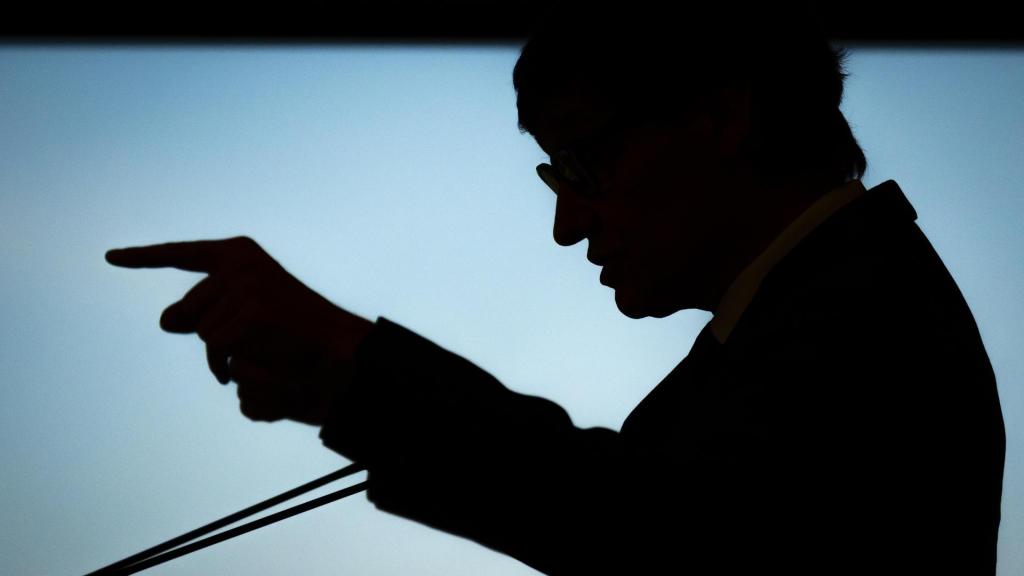 El presidente de la Generalitat, Salvador Illa, durante la inauguración de la nueva planta de la compañía biotecnológica Hipra en Aiguaviva, Girona