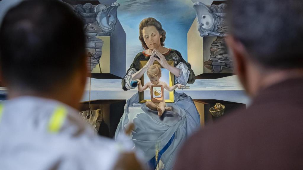 La Madonna de Portlligat en el Museo-Teatro Dalí de Figueres