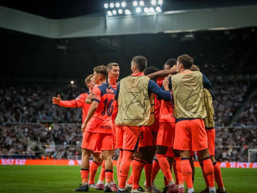 Els jugadors del Barça celebren un gol de Marcus Rashford contra el Newcastle