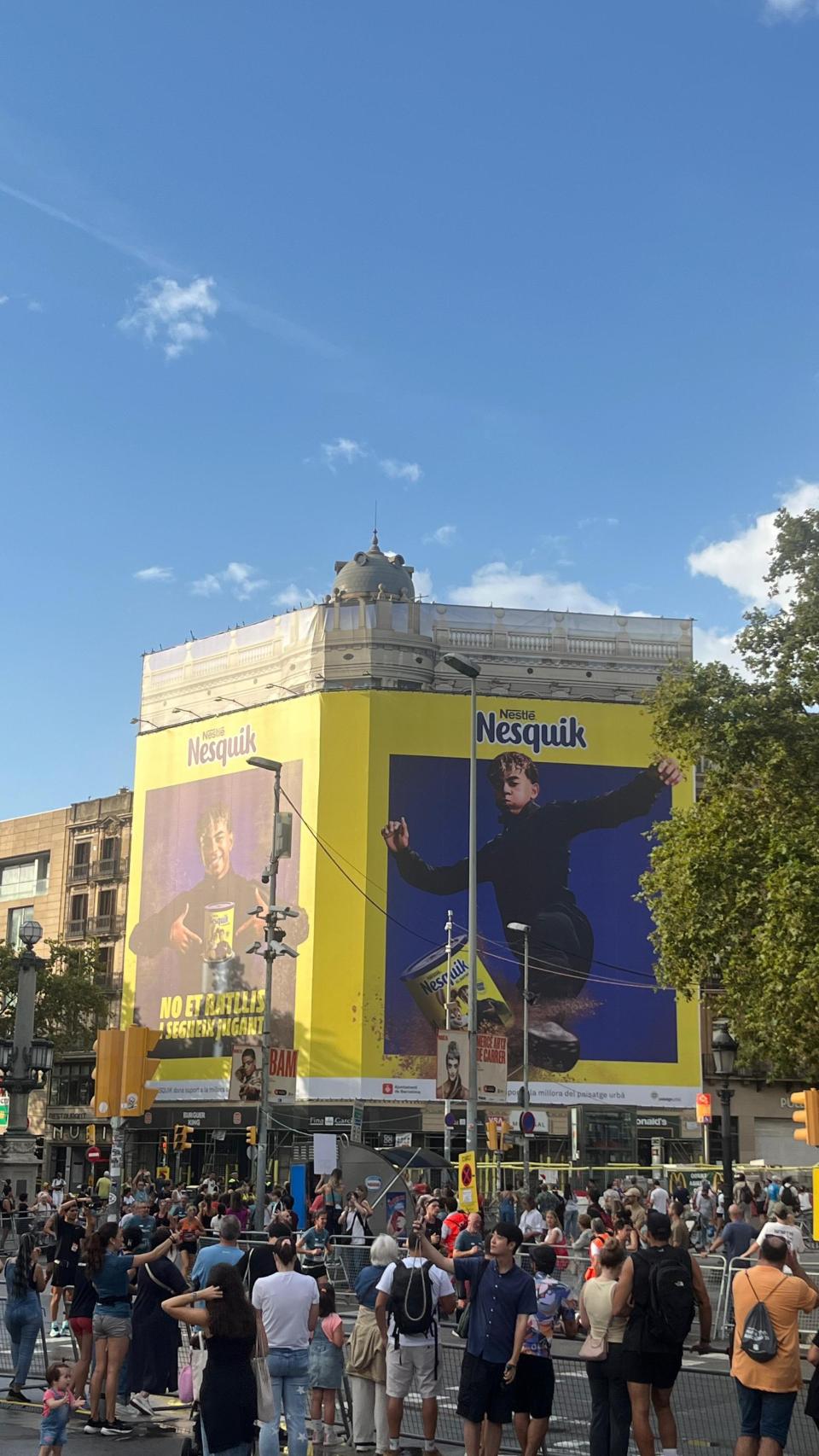 Cartel de Nesquik con la imagen de Lamine Yamal