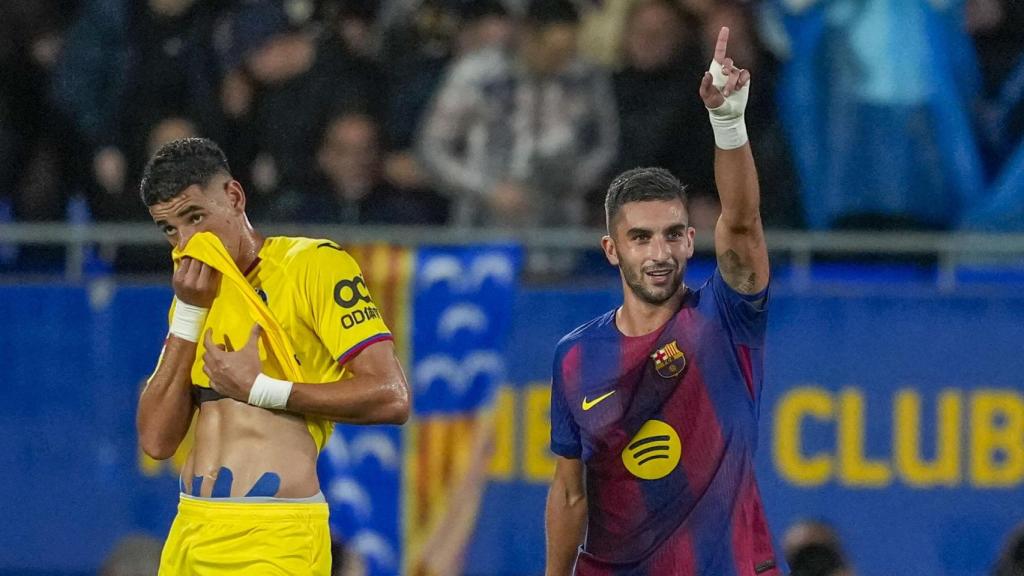 Ferran Torres dedica el seu doblet al Barça-Getafe a la grada de l'Estadi Johan Cruyff