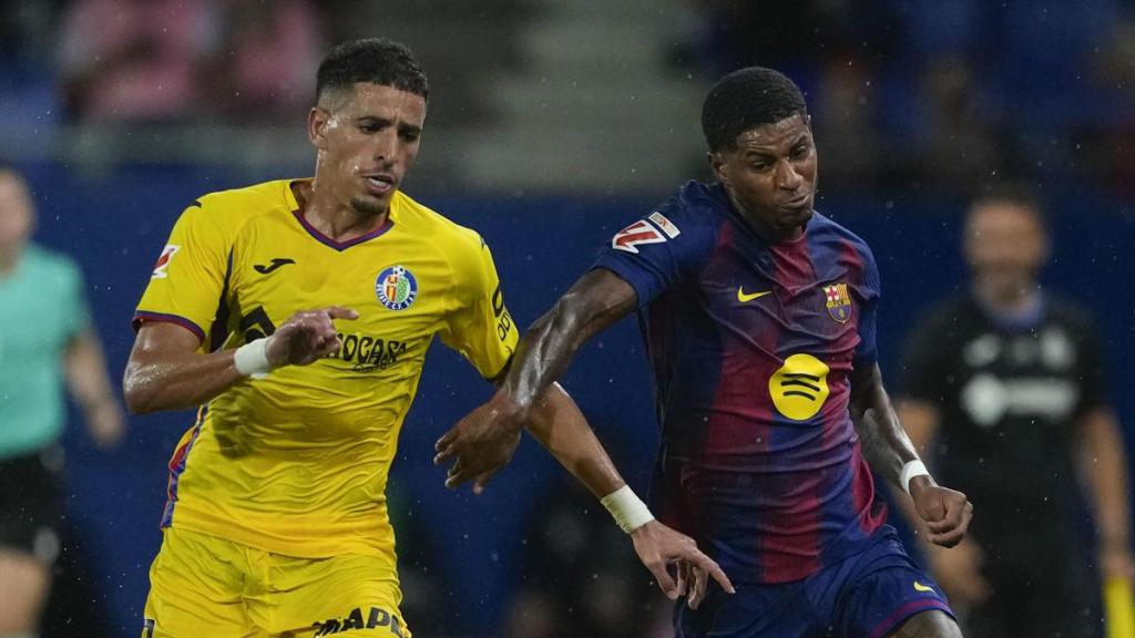 Rashford controla el balón contra el Getafe