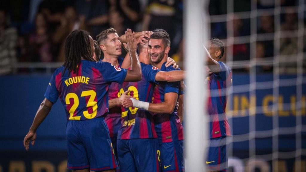 Los jugadores del Barça celebran un gol de Ferran Torres contra el Getafe en el Estadi Johan Cruytf