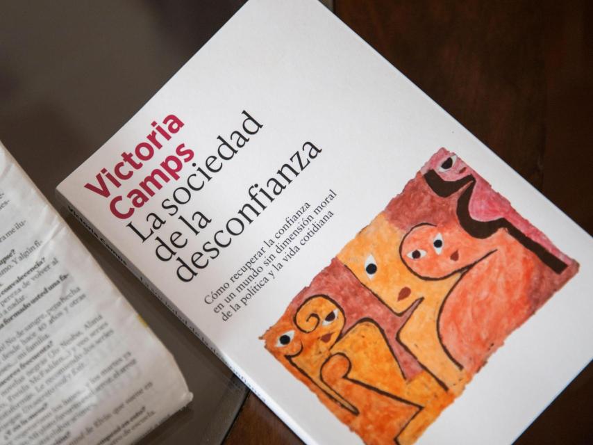 'La sociedad de la desconfianza'