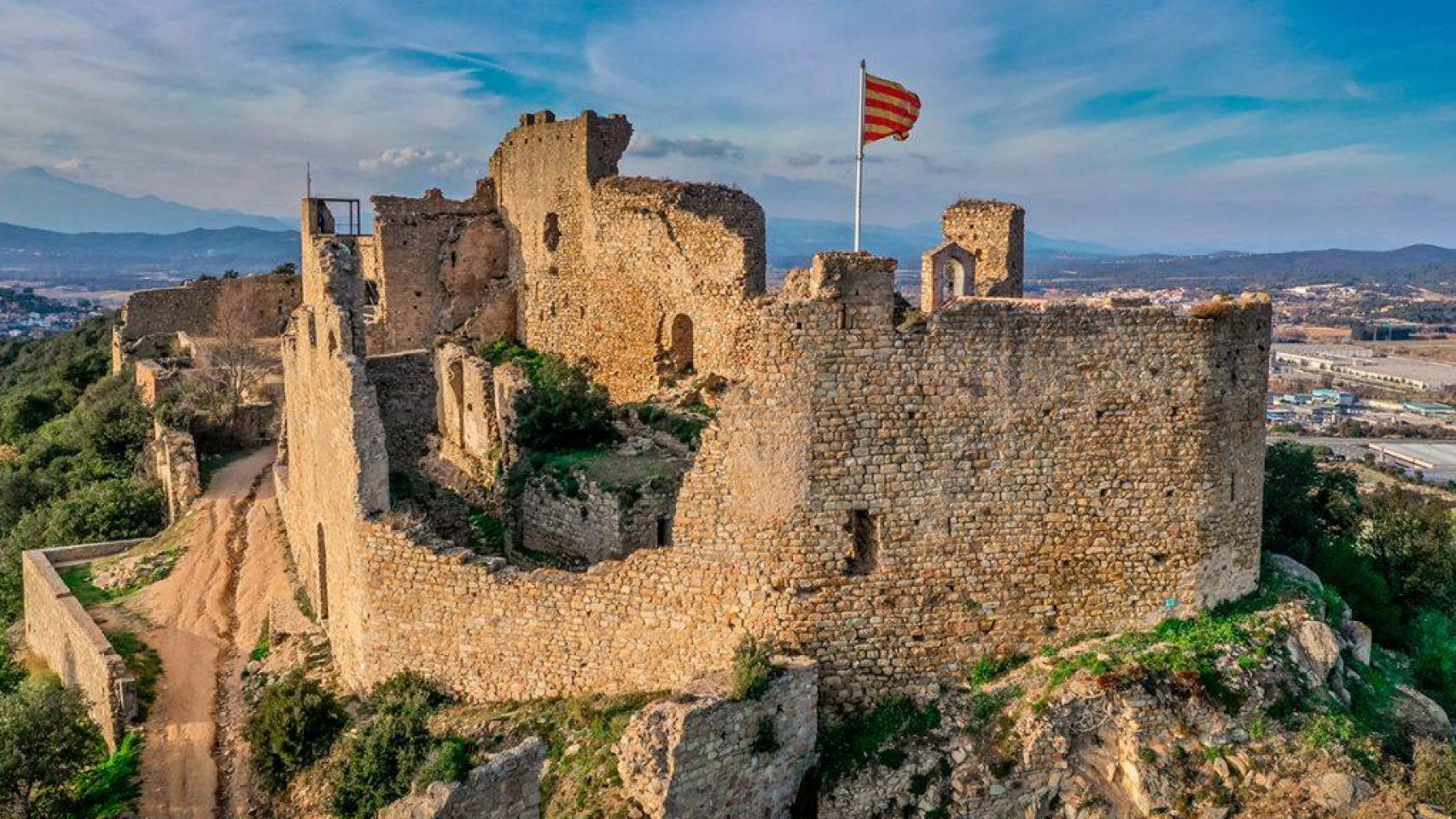 El milenario castillo medieval de Barcelona que cambió la historia de Cataluña