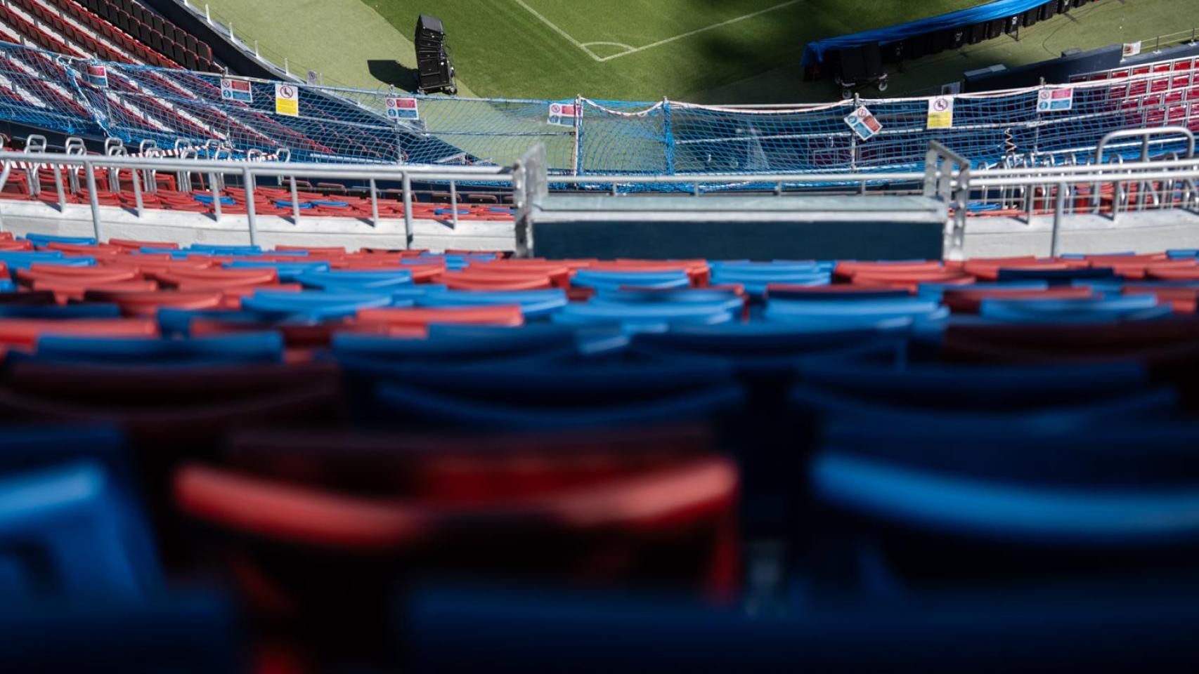 Las nuevas butacas del Camp Nou, todavía vacías a la espera de la Licencia de Primera Ocupación