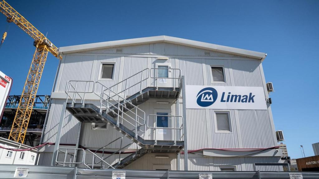 Caseta de Limak en las obras del Camp Nou