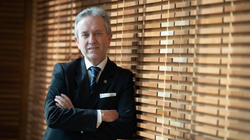 Carlos Puig de Travy, CEO de Crowe y administrador de Marina Village