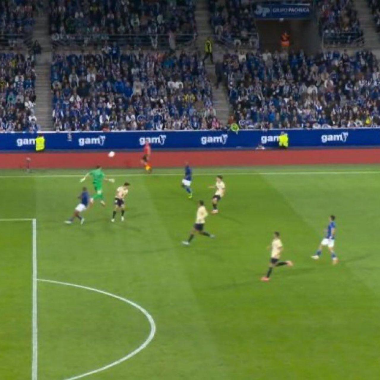 La acción del gol del Real Oviedo ante el Barça