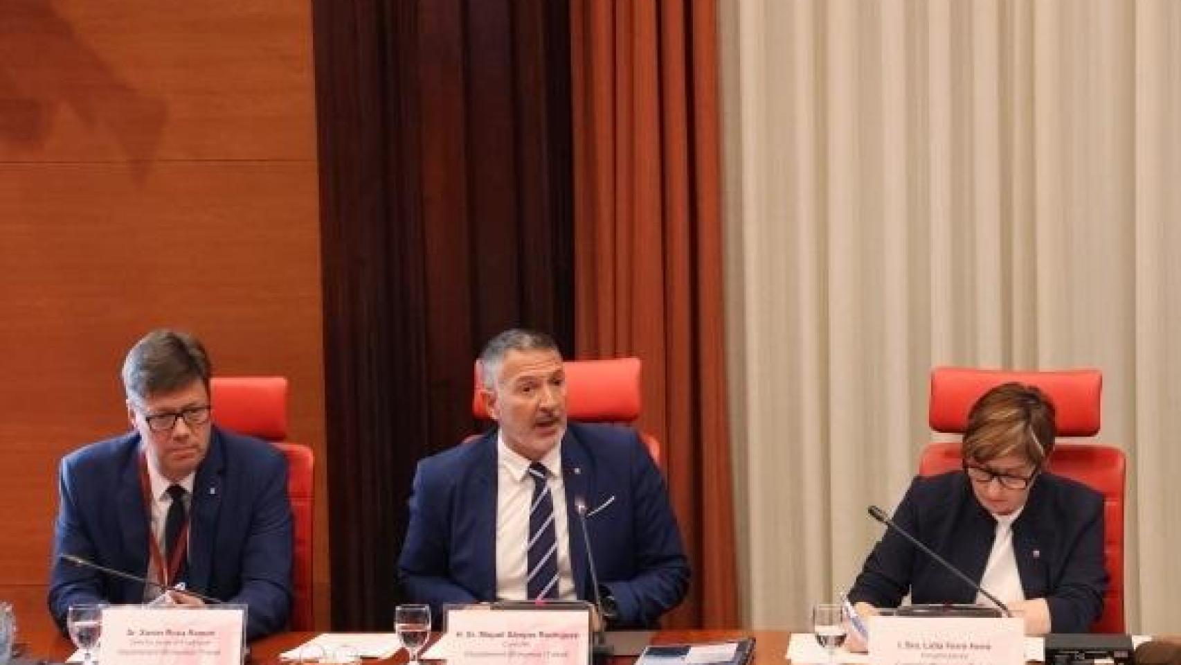 El 'conseller' de Empresa y Trabajo de la Generalitat, Miquel Sàmper, en el Parlament