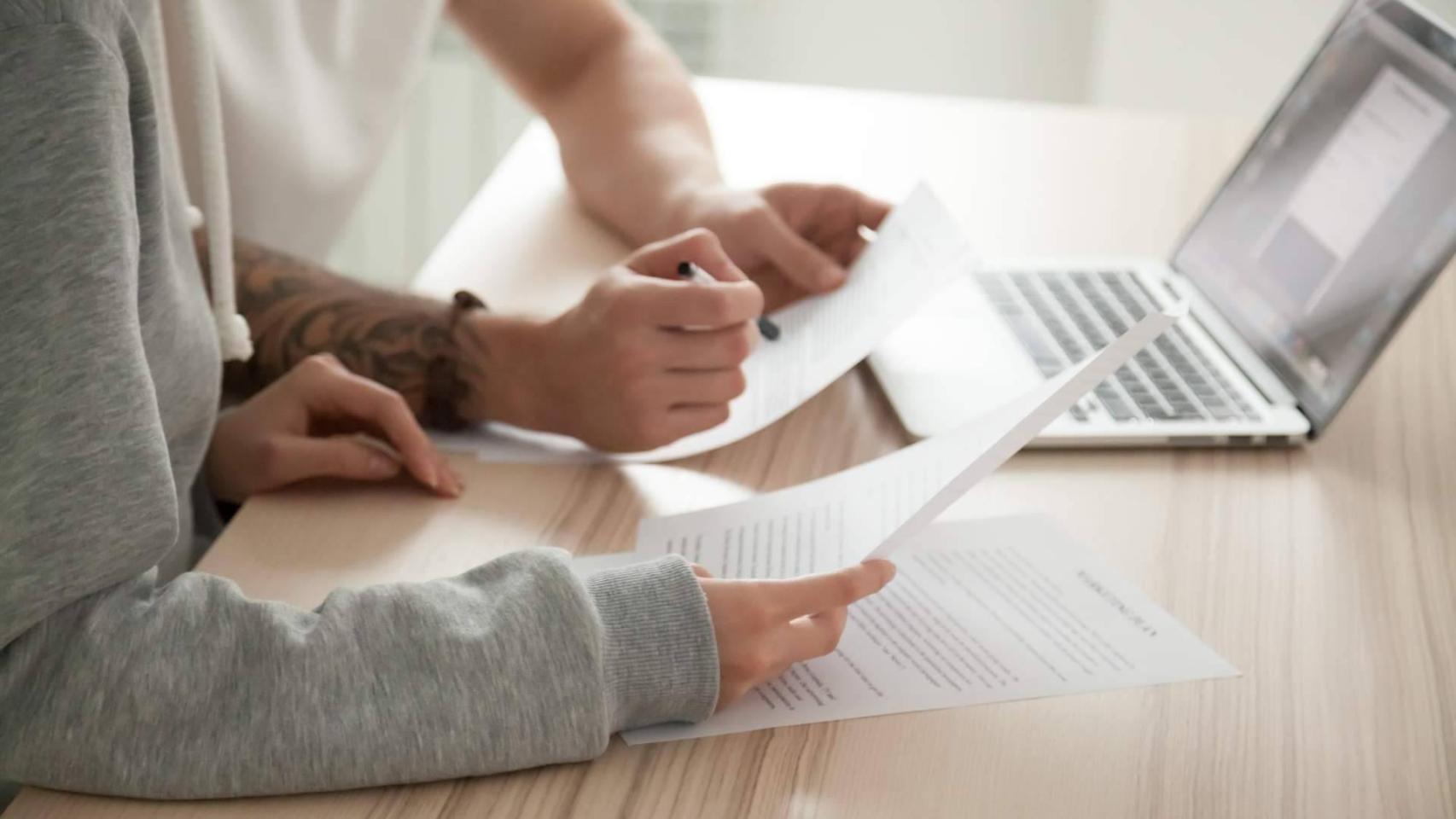 Trabajadores en una oficina