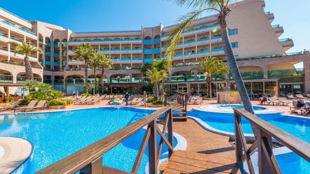 Hotel Bahía de Tossa, uno de los establecimientos hoteleros de Golden Hotels & Experiences, el negocio familiar del hoy expresidente de la Generalitat Pere Aragonès