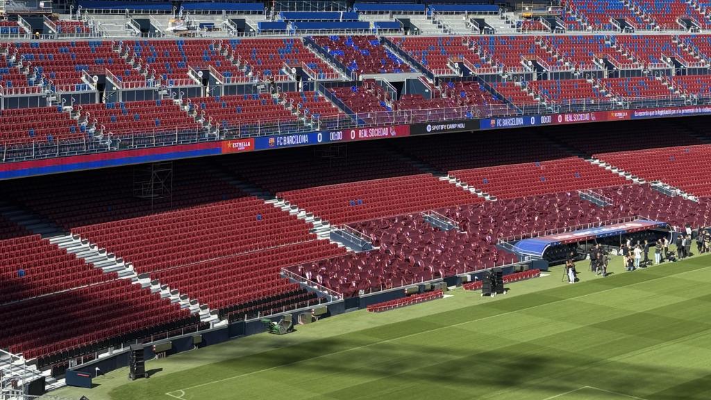 Els seients Vip de l'anomenada 'Players Zone' al costat del túnel de vestidors i a prop de les banquetes