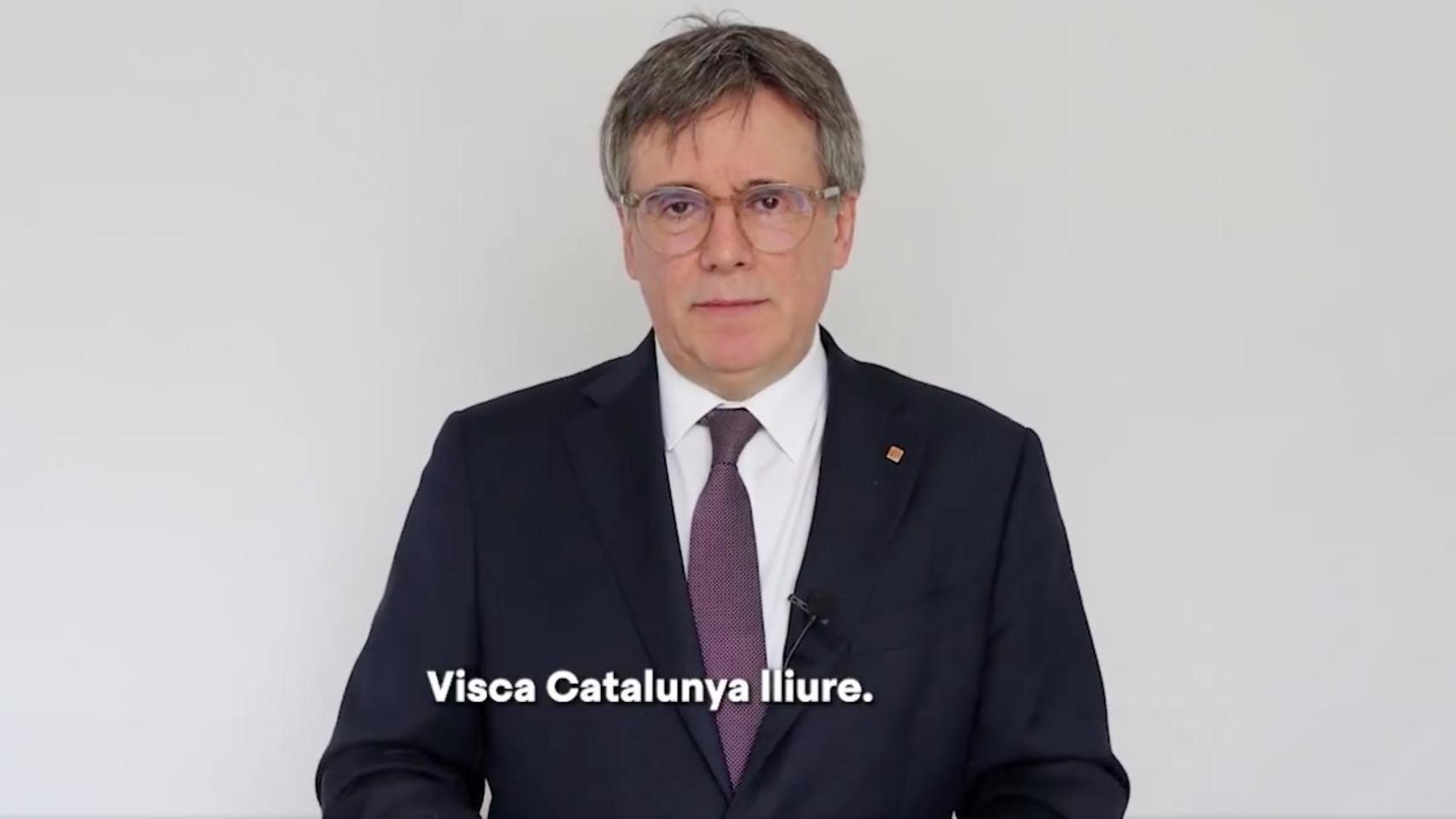 Carles Puigdemont, durante su intervención en el acto de Junts con motivo de los ocho años del 1-O