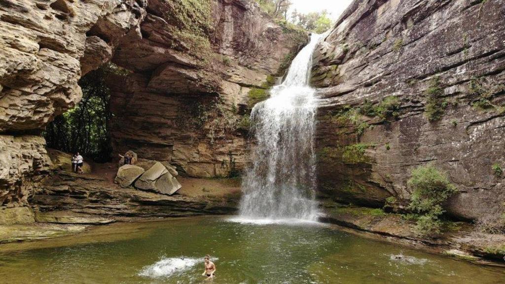 Salto de agua Foradada / TripAdvisor