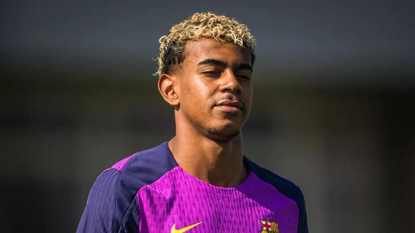 Lamine Yamal en el último entrenamiento del Barça antes del choque de Champions contra el PSG