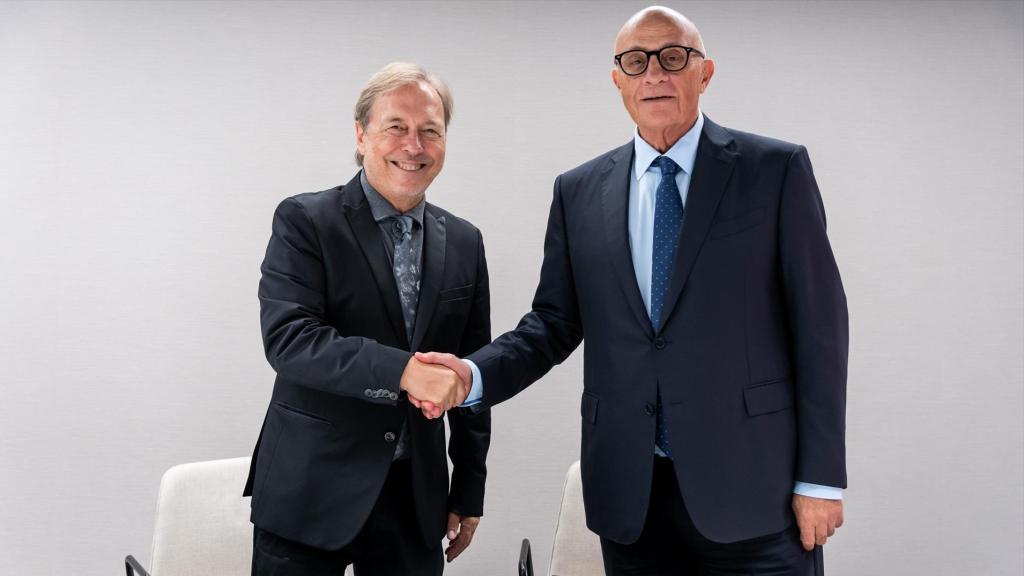 El presidente del Sabadell, Josep Oliu, y el presidente de la Cámara de Barcelona, Josep Santacreu