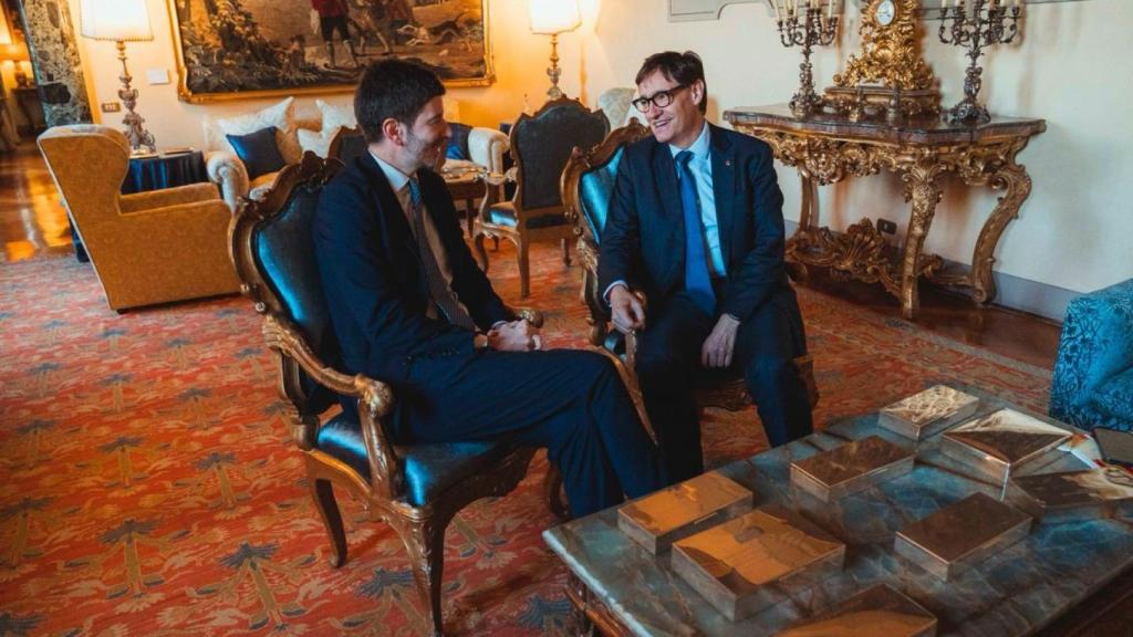 Encuentro del presidente Salvador Illa con el exministro de Sanidad de Italia, Roberto Speranza, en Roma