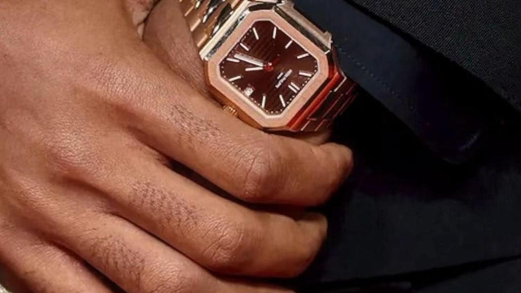 Lamine Yamal con un Patek Philippe Cubitus