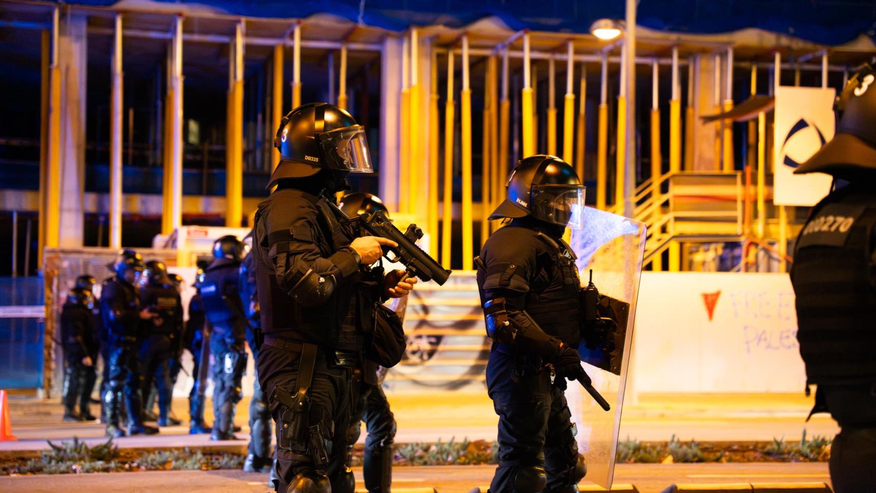 Imagen de unos agentes de la Brigada Móvil de los Mossos d'Esquadra durante una manifestación reciente