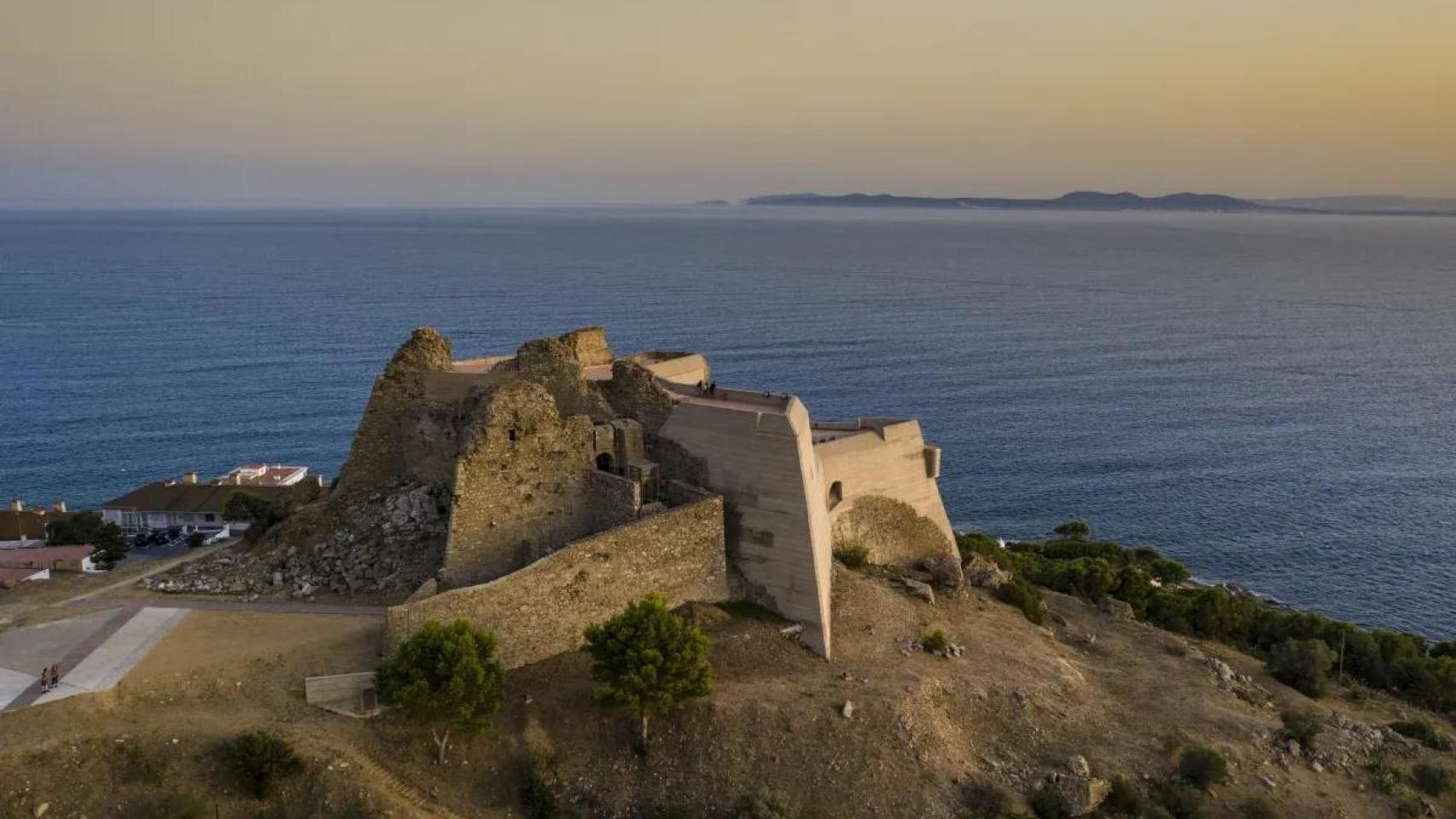 No es Púbol: el castillo renacentista reconvertido en museo con las mejores vistas de la Costa Brava
