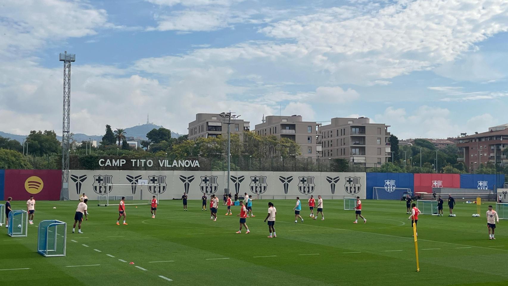 El Barça se entrena en la Ciutat Esportiva antes de viajar a Sevilla