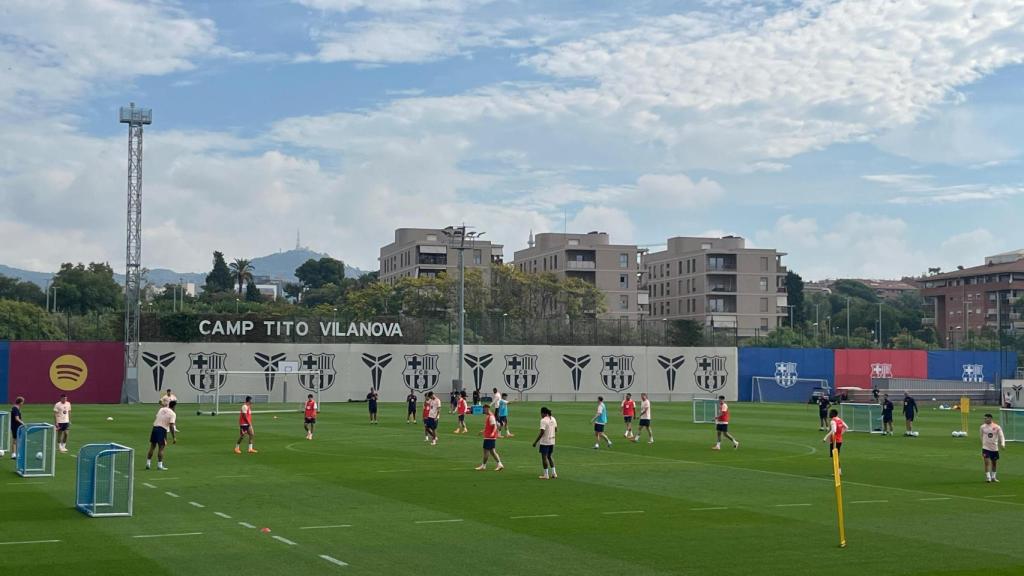 El Barça se entrena en la Ciutat Esportiva antes de viajar a Sevilla